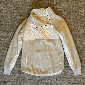 ABERCROMBIE & FITCH Quilted Pullover